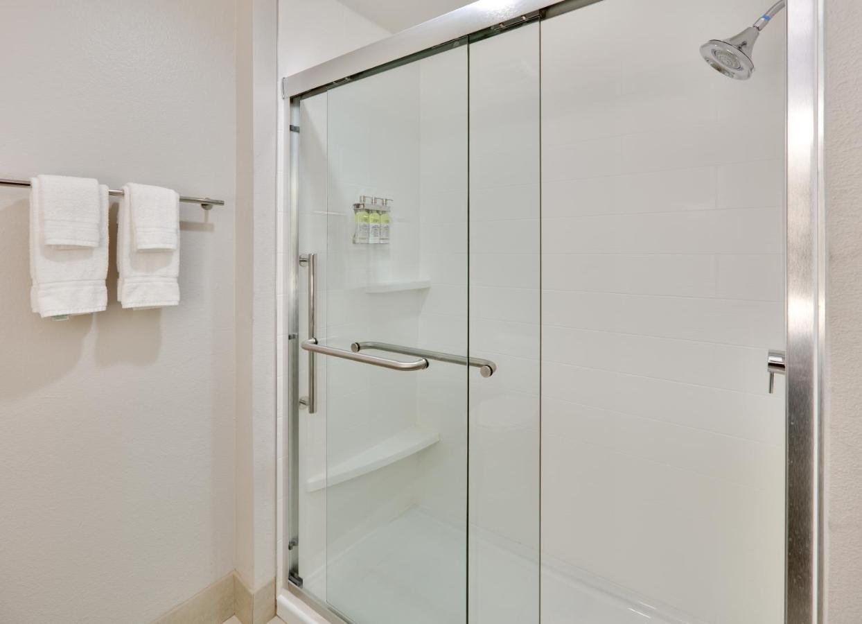 Holiday Inn Express & Suites Fort Worth North - Northlake By Ihg Dış mekan fotoğraf