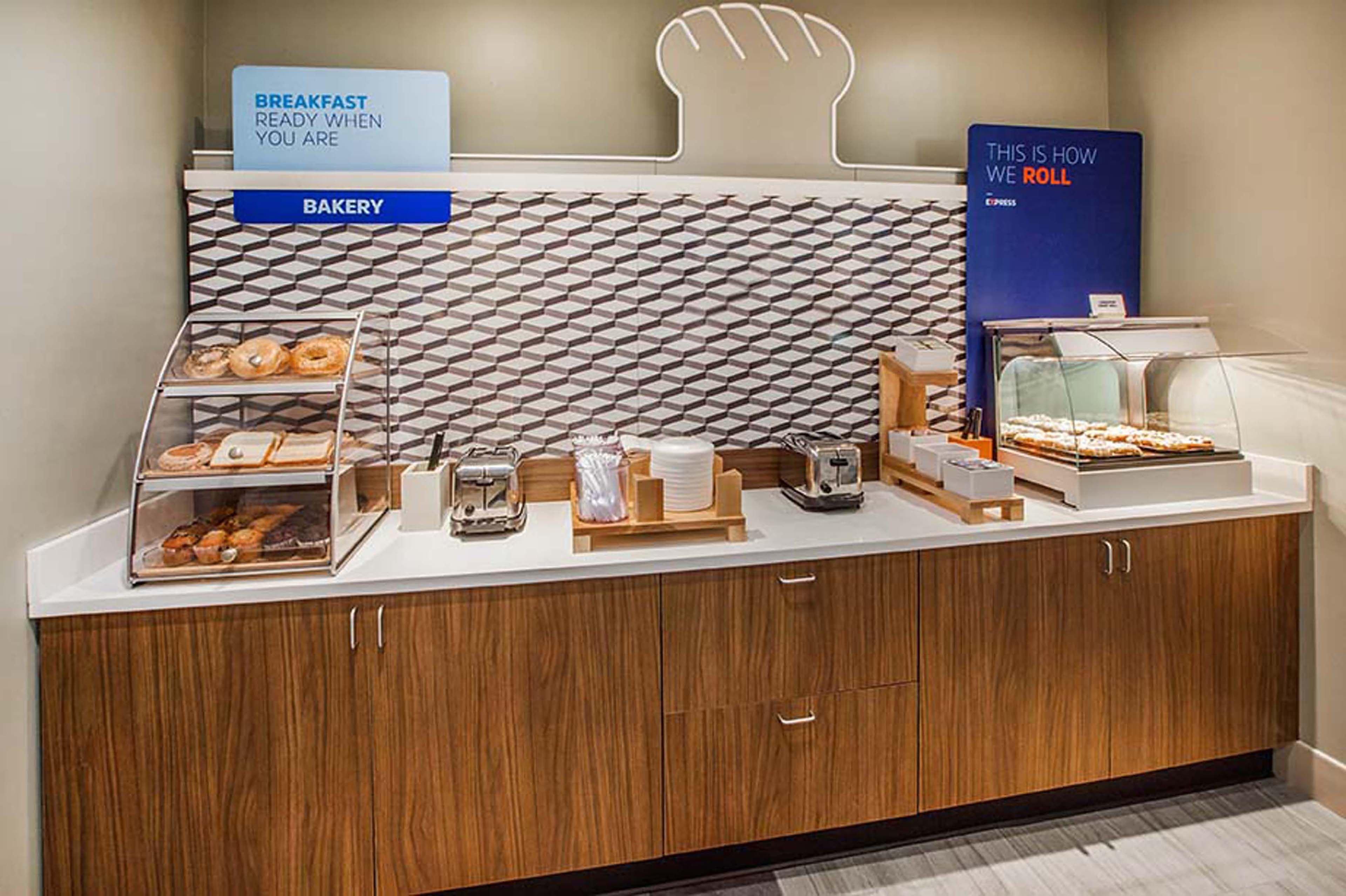 Holiday Inn Express & Suites Fort Worth North - Northlake By Ihg Dış mekan fotoğraf